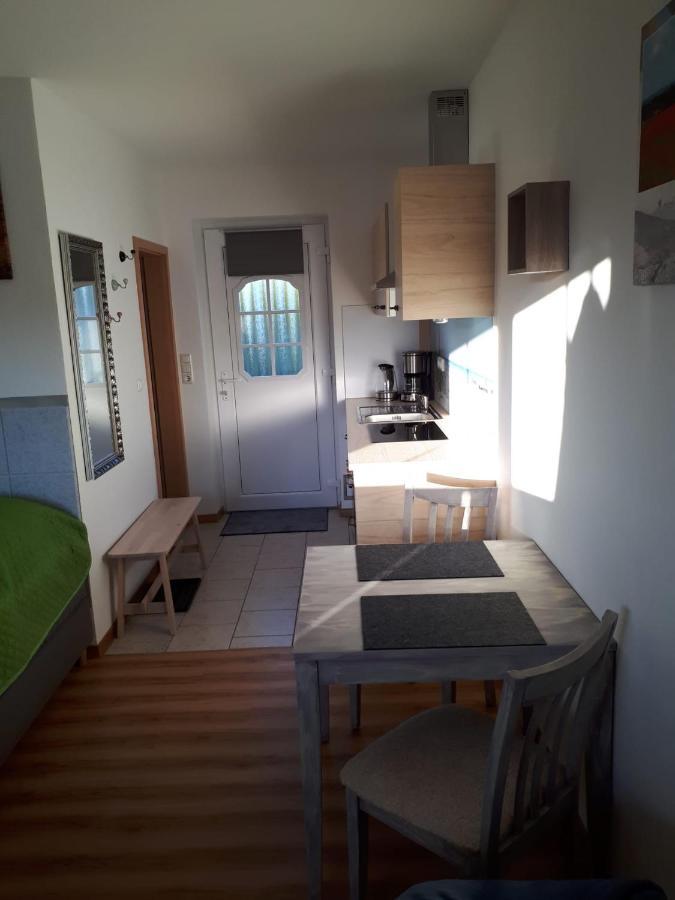 Ferienwohnungen Ruegen-Glueck Lohme Extérieur photo