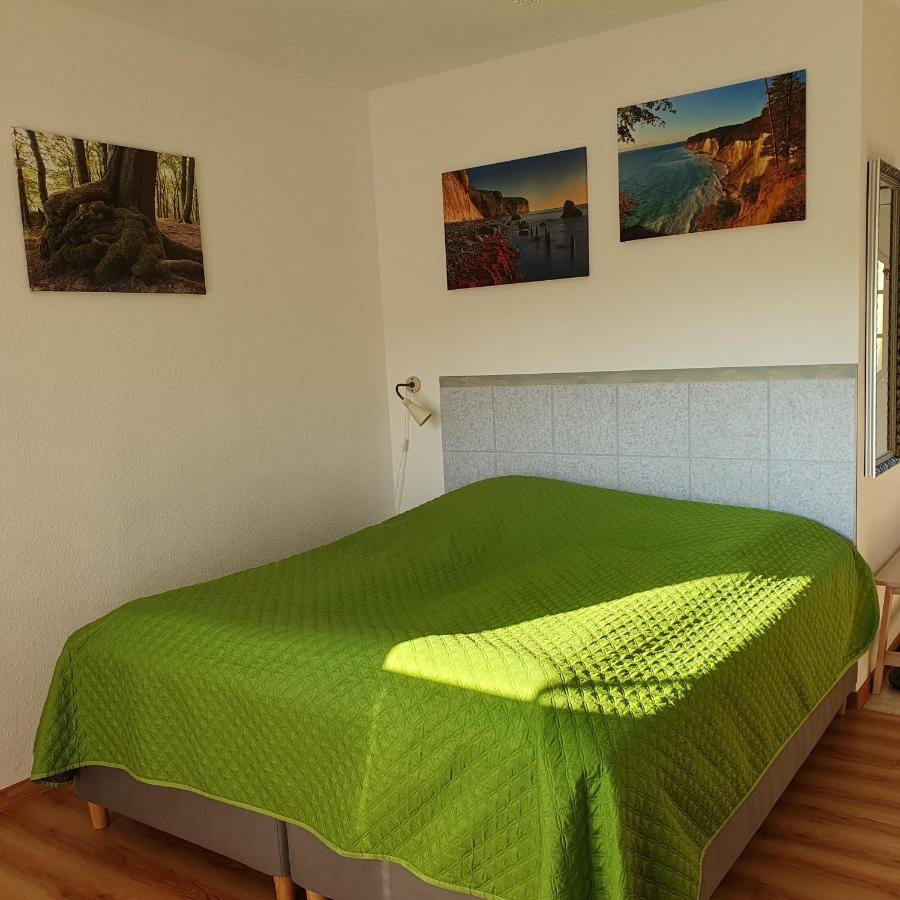 Ferienwohnungen Ruegen-Glueck Lohme Extérieur photo